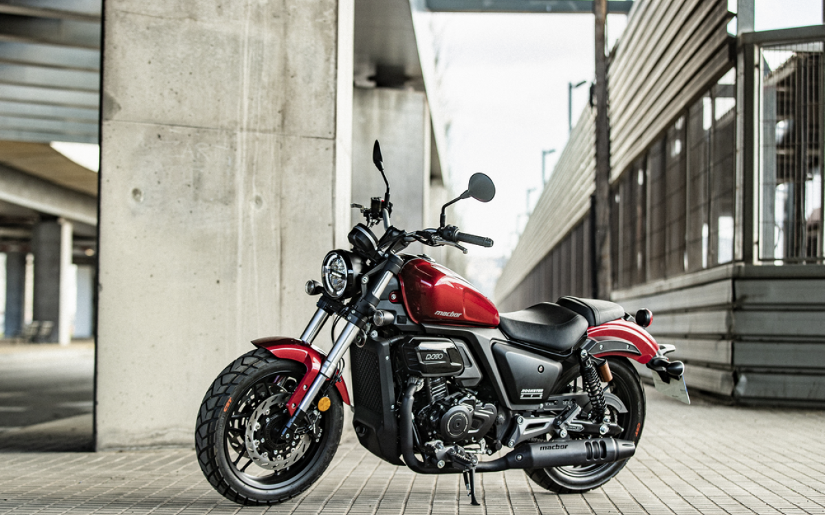 big_crop_macbor-nueva-rockster-410-roja-custom